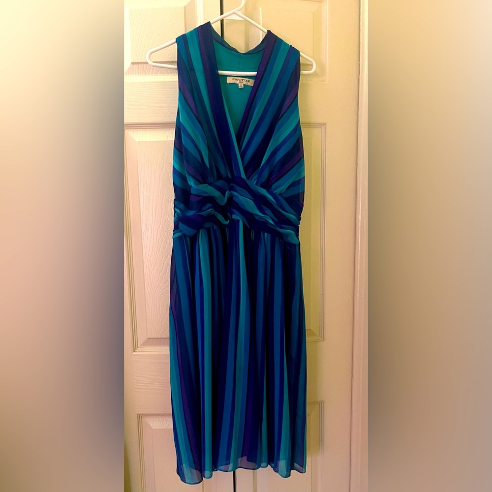 Beautiful Side Zipper Dress Size 12